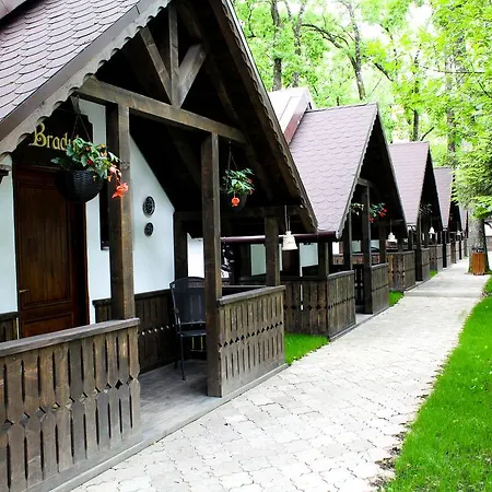 Cornul Vanatorului Bungalows