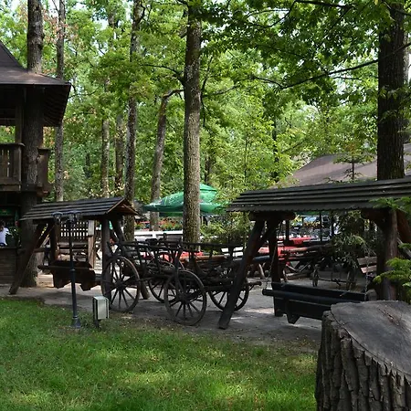 Cornul Vanatorului Bungalows